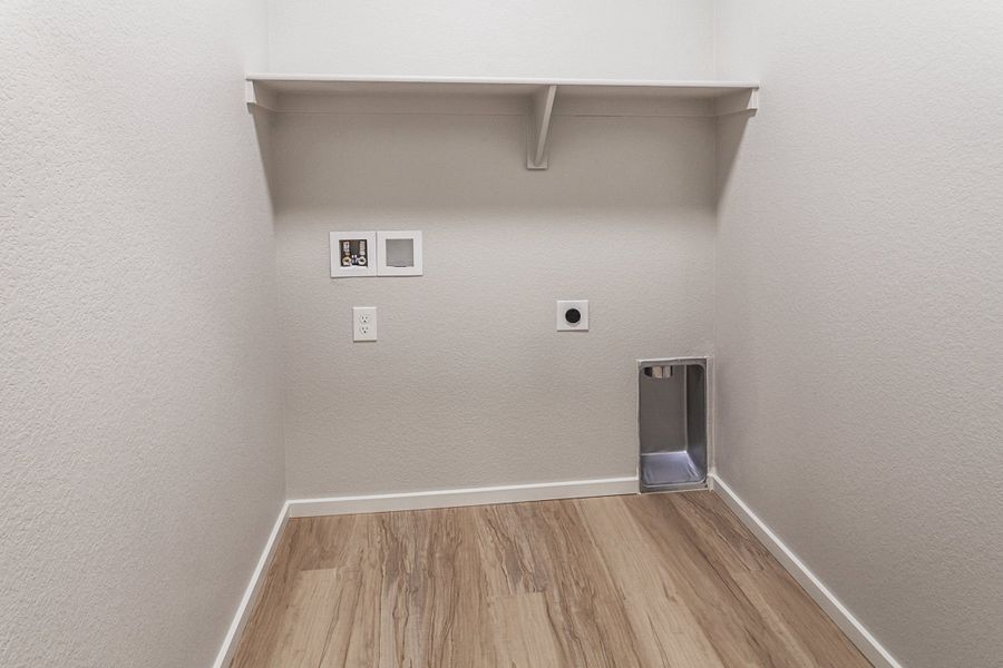 Spacious, unfurnished interior of a new home in Prairie Song, Windsor (Image 27). Spacious, unfurnished interior of a new home in Prairie Song, Windsor (Image 27).