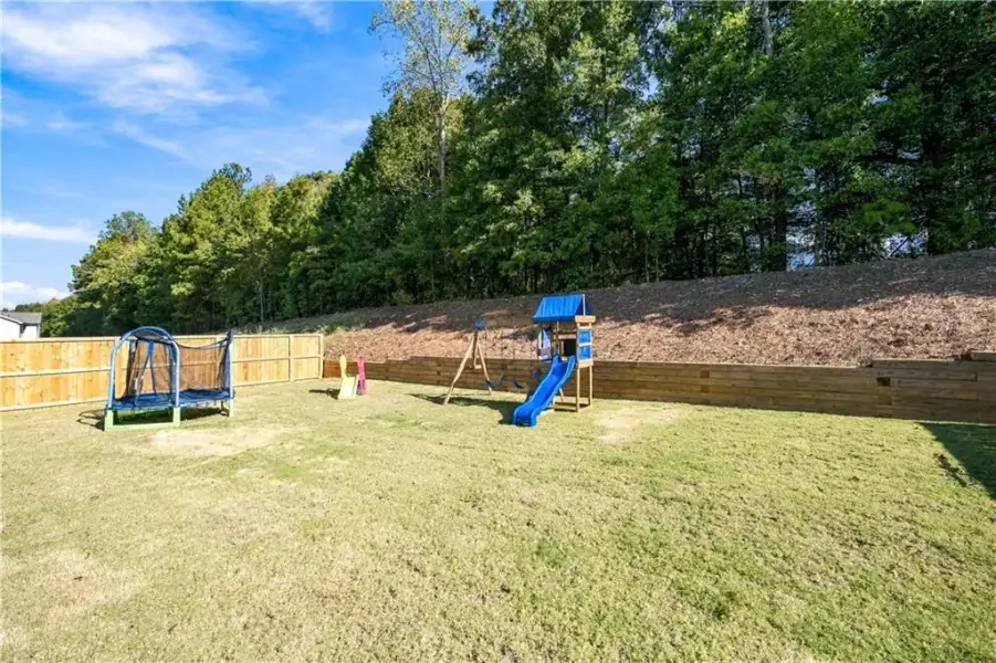Community amenities in Sutton’s Landing, Statham (Image 35).
