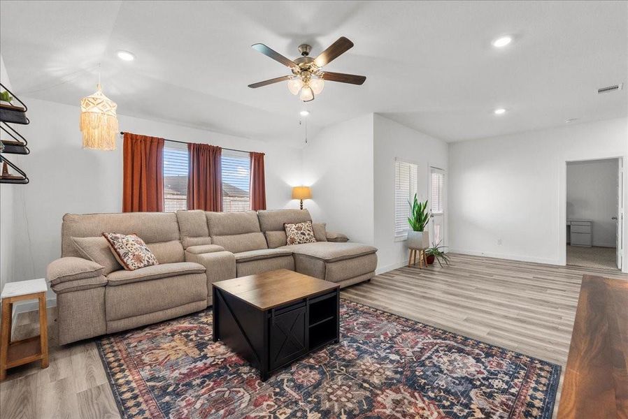 Furnished interior view inside a new home in Central Park, Texas City (Image 18).