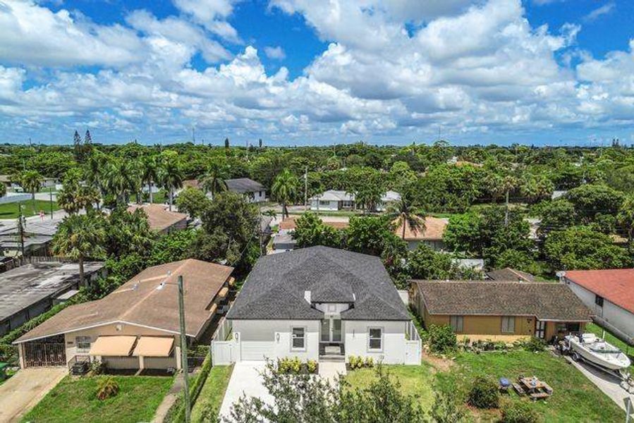 Image 35 of a home in . Image 35 of a home in .