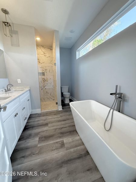 Furnished interior view inside a new home in , Jacksonville (Image 8).