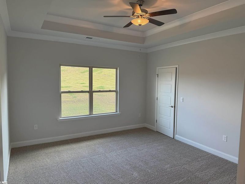 Spacious, unfurnished interior of a new home in Bracken Woods, Piedmont (Image 17).