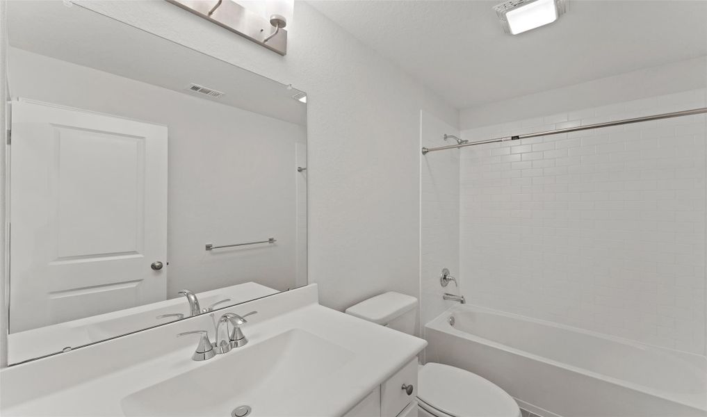 Hall bath (*Photo not of actual home and used for illustration purposes only.)