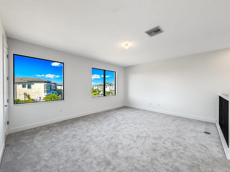 67-web-or-mls-JOY06595