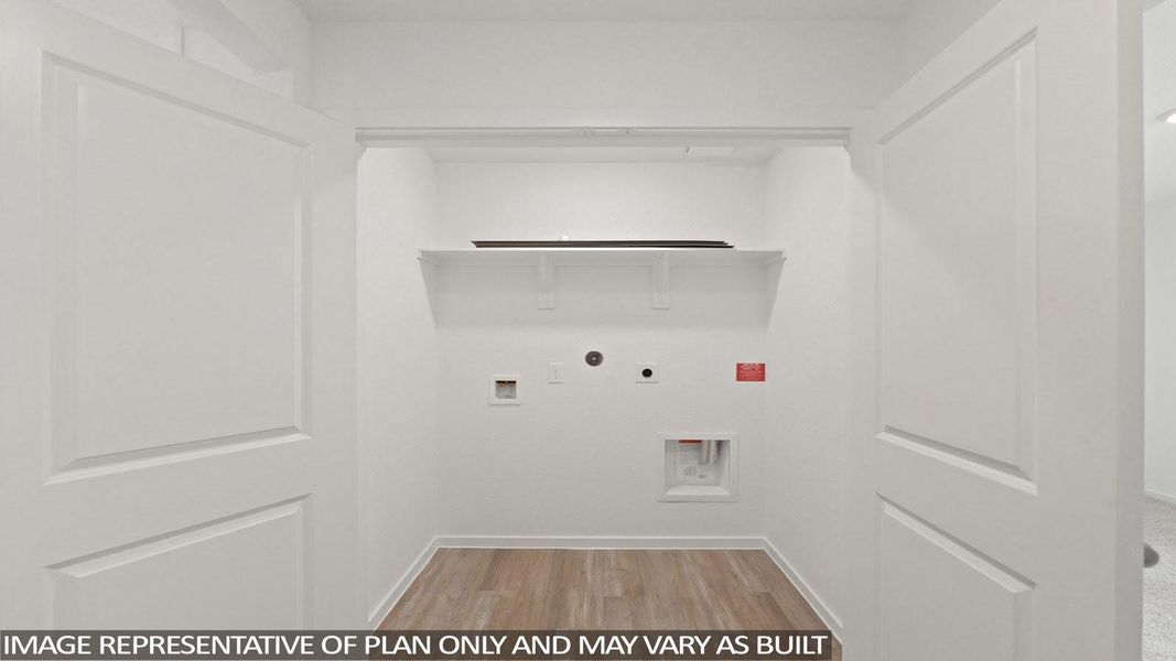 Spacious, unfurnished interior of a new home in Porters Mill, New Caney (Image 18).