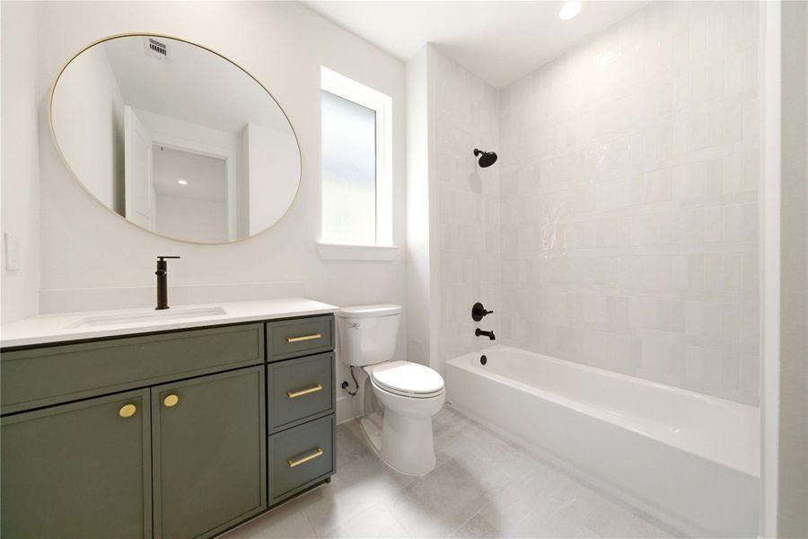 Furnished interior view inside a new home in , Houston (Image 19).
