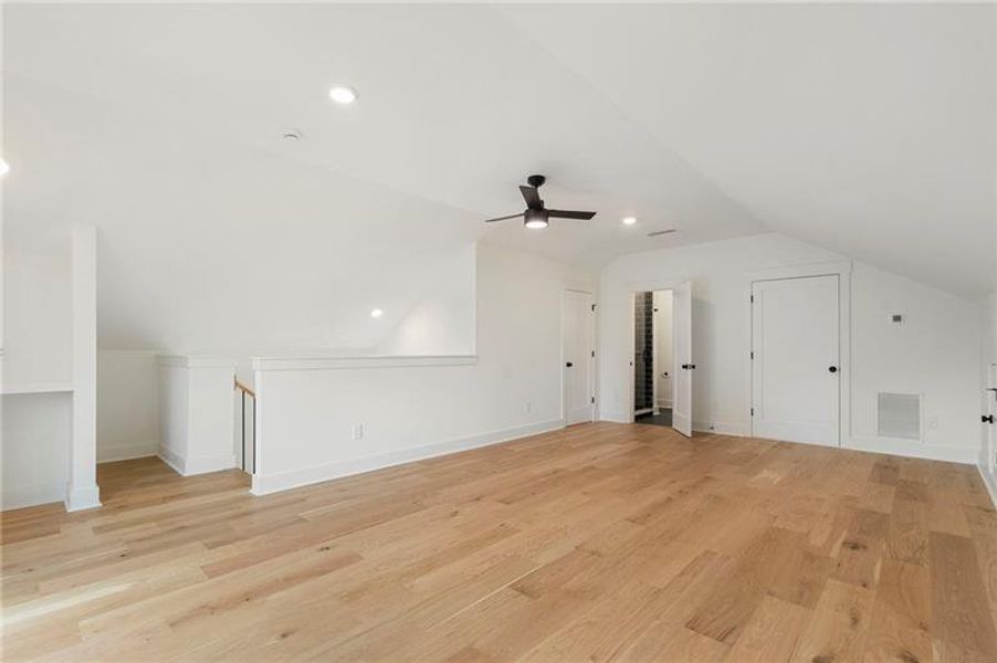 Spacious, unfurnished interior of a new home in , Atlanta (Image 58).