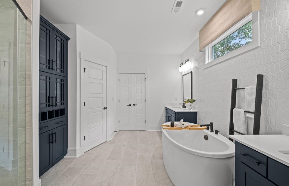 Furnished interior view inside a new home in Olmsted, Huntersville (Image 37). Furnished interior view inside a new home in Olmsted, Huntersville (Image 37).