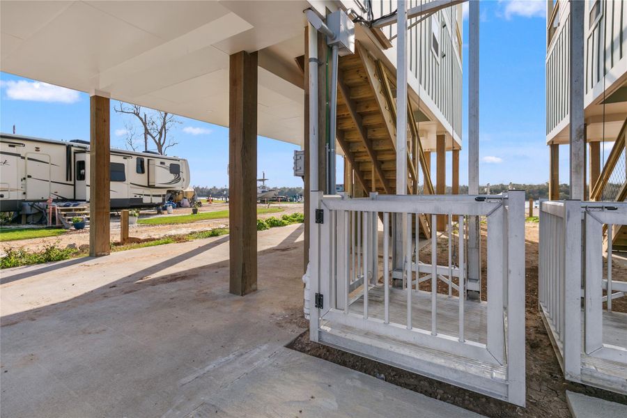 Enjoy the convenience of a cargo lift that stops at the grou level, first level, and second level!