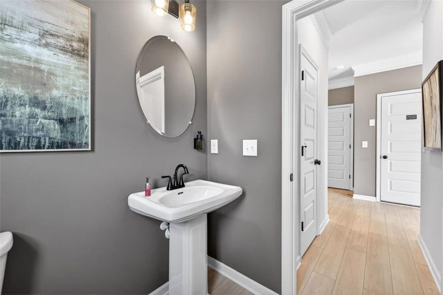 Furnished interior view inside a new home in Saddle Ridge, Calhoun (Image 17).