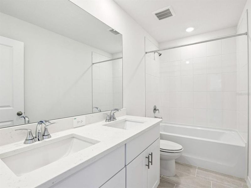 Furnished interior view inside a new home in Hilltop Vistas, Dade City (Image 9).