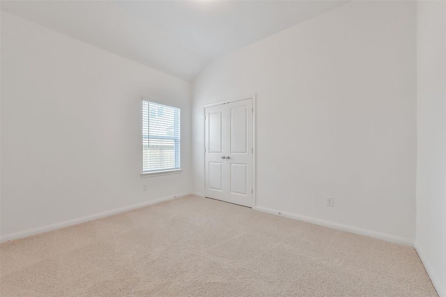Spacious, unfurnished interior of a new home in King Oaks Village, Baytown (Image 24).