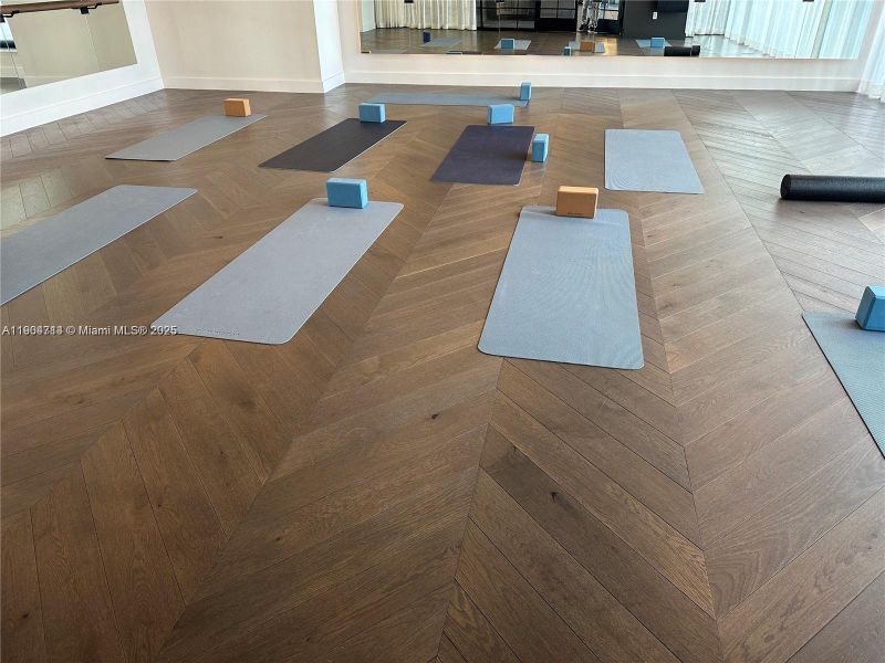 Community amenities in , Miami (Image 34).