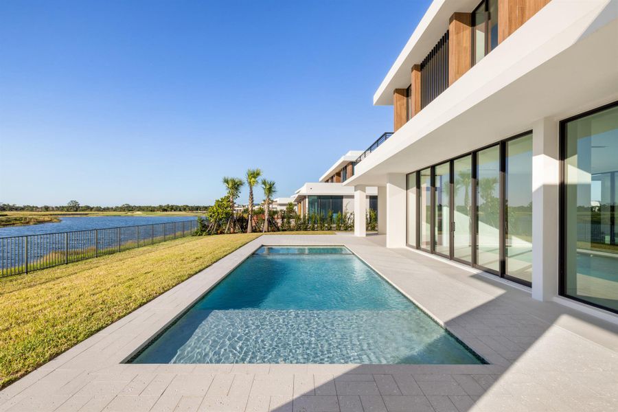 Exterior details and patio area of a home in , Palm Beach Gardens (Image 3).