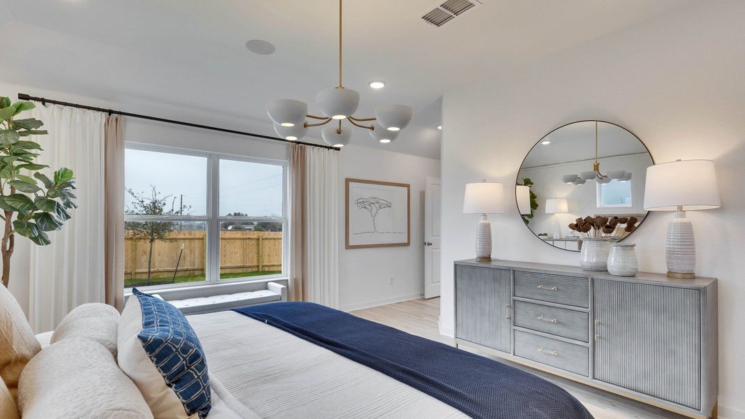 Representative furnished interior of a home built from the Meyerson by DRB Homes in Spring Creek, Taylor (Image 30).
