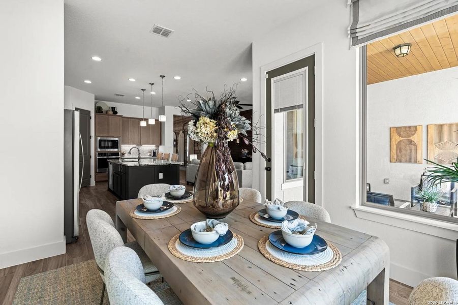 Furnished interior view inside a new home in Ventana - 60', Bulverde (Image 20).