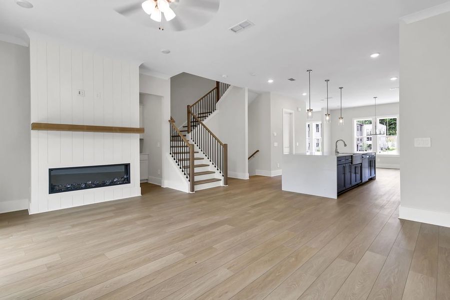 Spacious, unfurnished interior of a new home in Echo Park, Suwanee (Image 21).