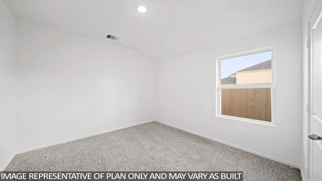 Spacious, unfurnished interior of a new home in Sunterra Lakes, Brookshire (Image 15).