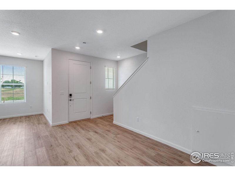 Spacious, unfurnished interior of a new home in Westside Crossing Townhomes, Berthoud (Image 19).