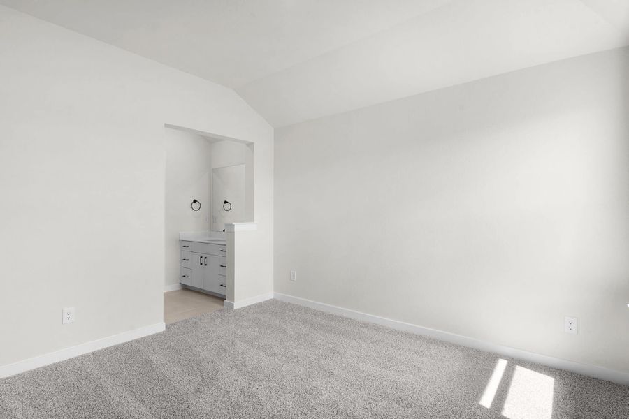 Spacious, unfurnished interior of a new home in Nolina, Georgetown (Image 15).