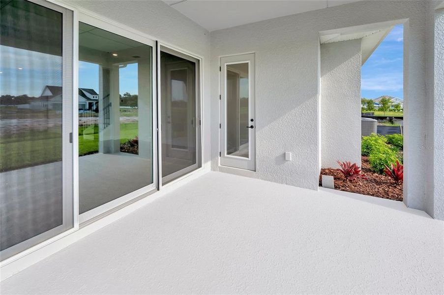 Exterior details and patio area of a home in Lakeview Crossing – Tradition Series, Sarasota (Image 16). Exterior details and patio area of a home in Lakeview Crossing – Tradition Series, Sarasota (Image 16).