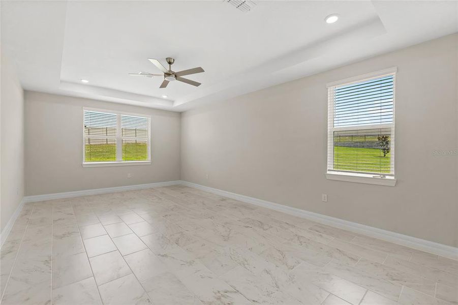 Spacious, unfurnished interior of a new home in , Mount Dora (Image 35).