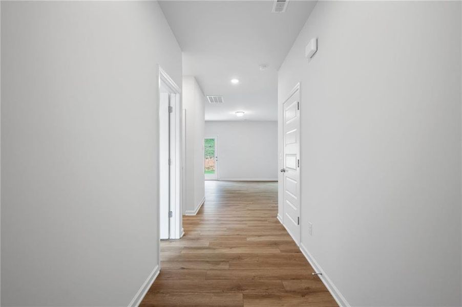 Spacious, unfurnished interior of a new home in Laurel Ridge, Rock Spring (Image 18). Spacious, unfurnished interior of a new home in Laurel Ridge, Rock Spring (Image 18).