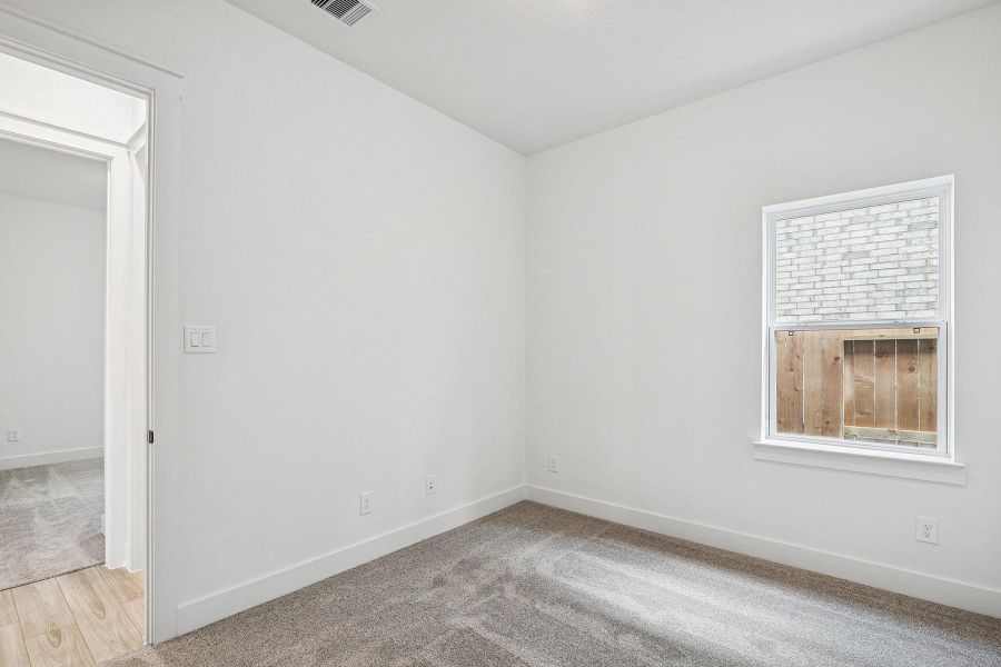 Spacious, unfurnished interior of a new home in The Highlands 40', Porter (Image 25). Spacious, unfurnished interior of a new home in The Highlands 40', Porter (Image 25).