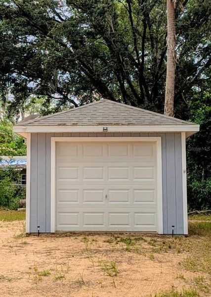 Exterior details and patio area of a home in , Ocklawaha (Image 18). Exterior details and patio area of a home in , Ocklawaha (Image 18).