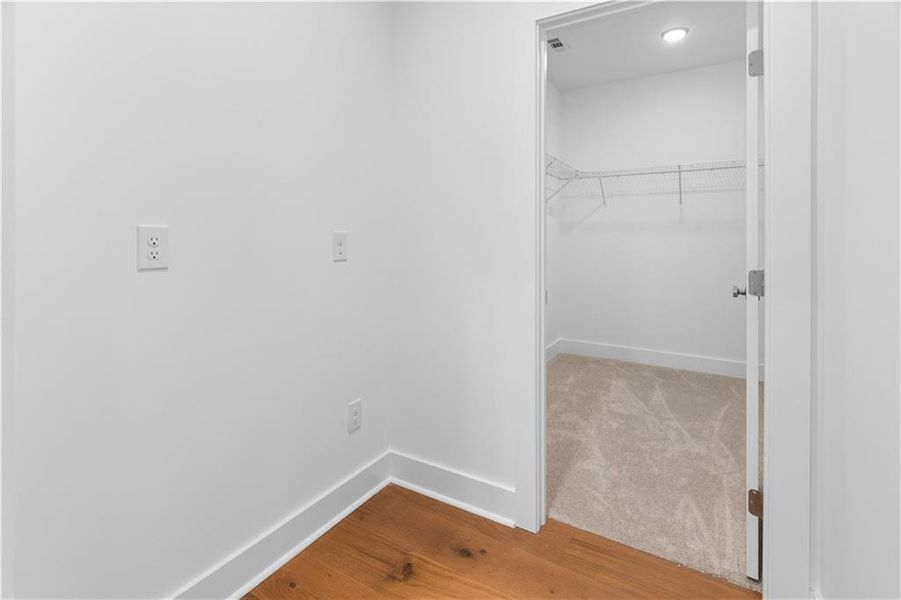 Spacious, unfurnished interior of a new home in , Marietta (Image 40).
