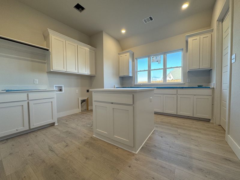 Furnished interior view inside a new home in Coyote Crossing, Godley (Image 5).