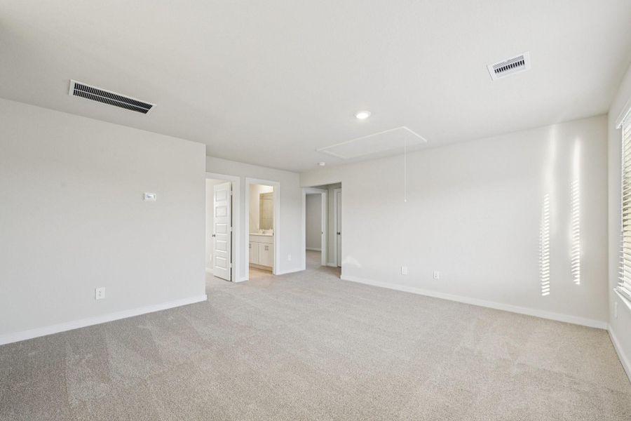 Spacious, unfurnished interior of a new home in Landing Meadows - Traditional Series, New Caney (Image 22). Spacious, unfurnished interior of a new home in Landing Meadows - Traditional Series, New Caney (Image 22).