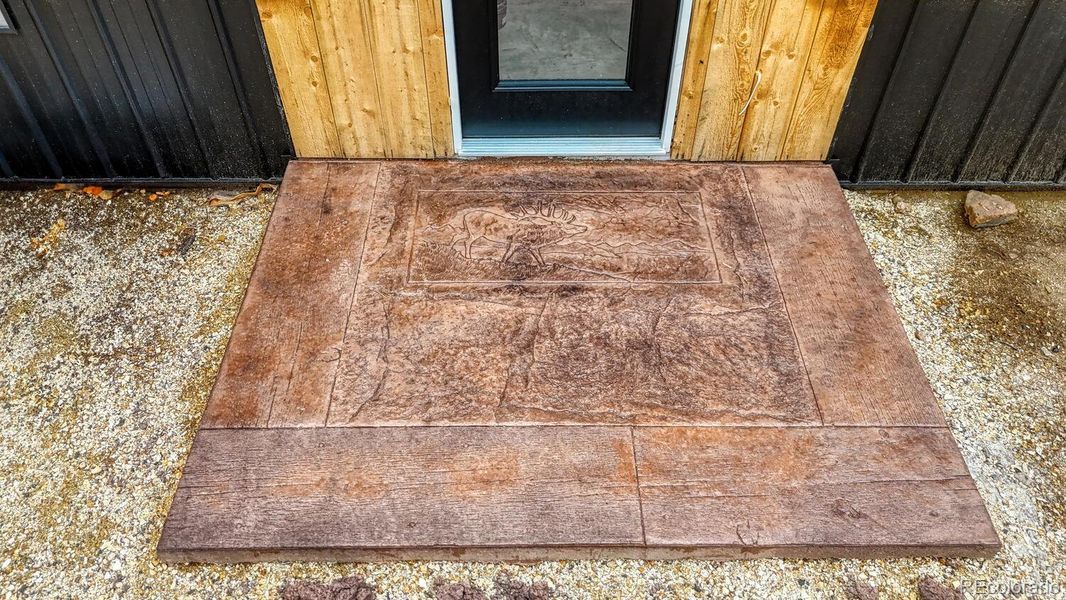 Spacious, unfurnished interior of a new home in , Westcliffe (Image 5). Spacious, unfurnished interior of a new home in , Westcliffe (Image 5).