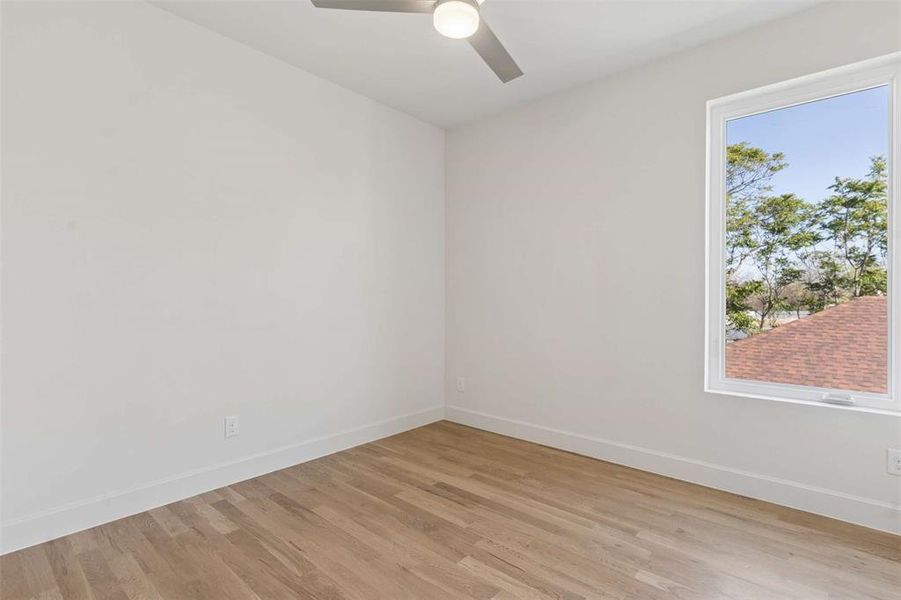 Spacious, unfurnished interior of a new home in , Dallas (Image 24).