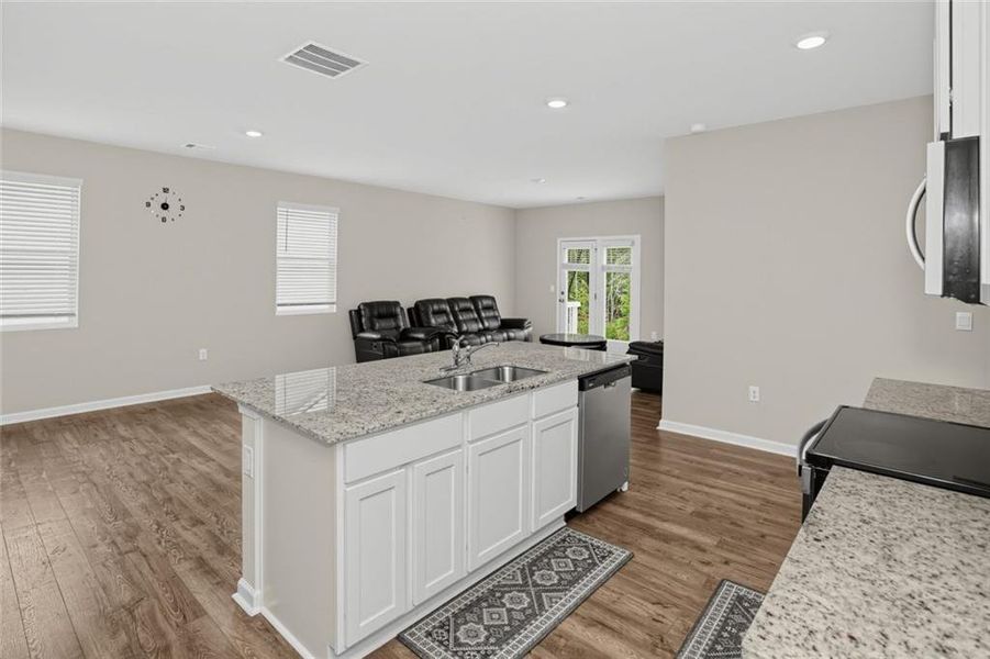 Furnished interior view inside a new home in Etowah Preserve, Dawsonville (Image 13).