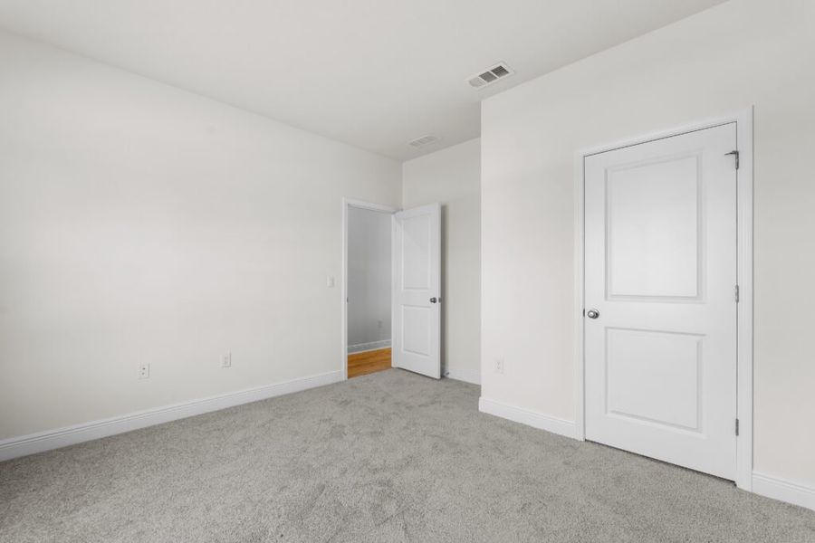 Spacious, unfurnished interior of a new home in Natureview, Freeport (Image 36). Spacious, unfurnished interior of a new home in Natureview, Freeport (Image 36).