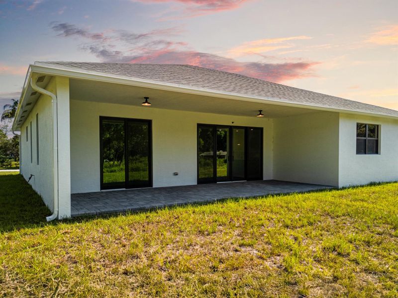 Exterior details and patio area of a home in , Port St. Lucie (Image 28).
