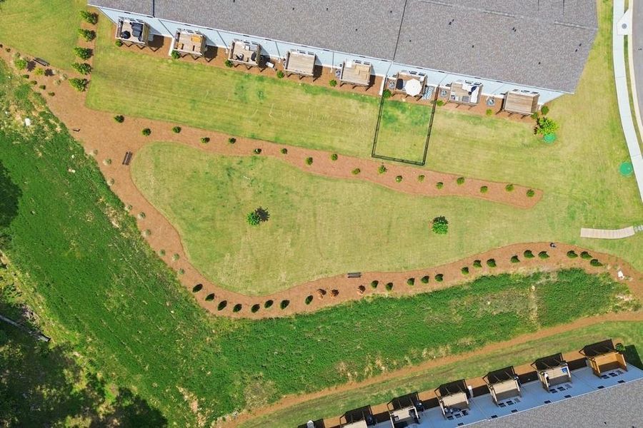 Community amenities in Auburn Glen, Dacula (Image 38).