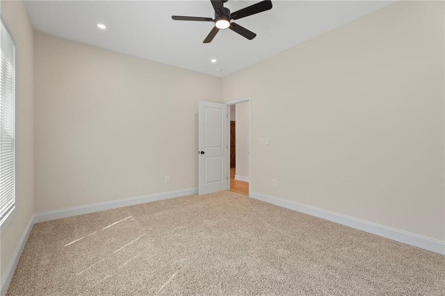 Spacious, unfurnished interior of a new home in , Jonesboro (Image 34).