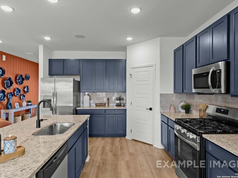 Furnished interior view inside a new home in Hannah Heights, Seguin (Image 9).