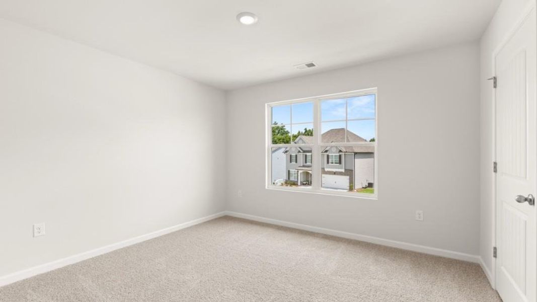 Spacious, unfurnished interior of a new home in Liberty Crossing, Braselton (Image 23).