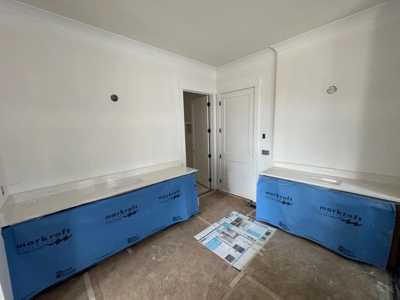 The Arydale B Primary Suite Bathroom