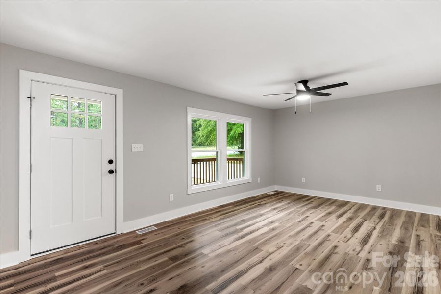 Spacious, unfurnished interior of a new home in , Fort Lawn (Image 13).