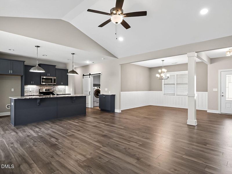 010-1280x960-living-room 010-1280x960-living-room