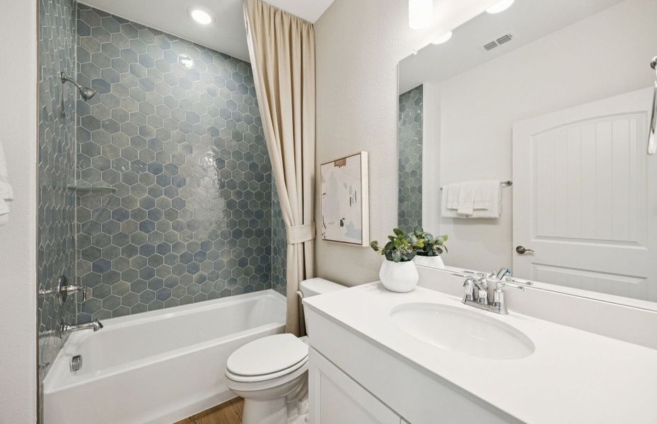 Representative furnished interior of a home built from the Compass by Del Webb in Del Webb at Trinity Falls, McKinney (Image 15). Representative furnished interior of a home built from the Compass by Del Webb in Del Webb at Trinity Falls, McKinney (Image 15).