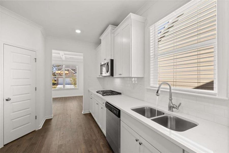 Furnished interior view inside a new home in Water Oak Estates, Lawrenceville (Image 8). Furnished interior view inside a new home in Water Oak Estates, Lawrenceville (Image 8).