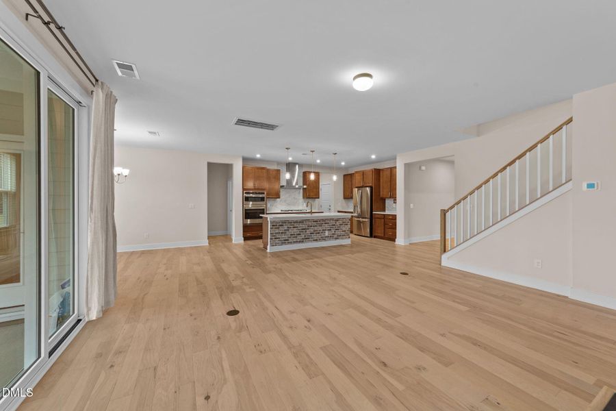 25-web-or-mls-VB4A7211 25-web-or-mls-VB4A7211