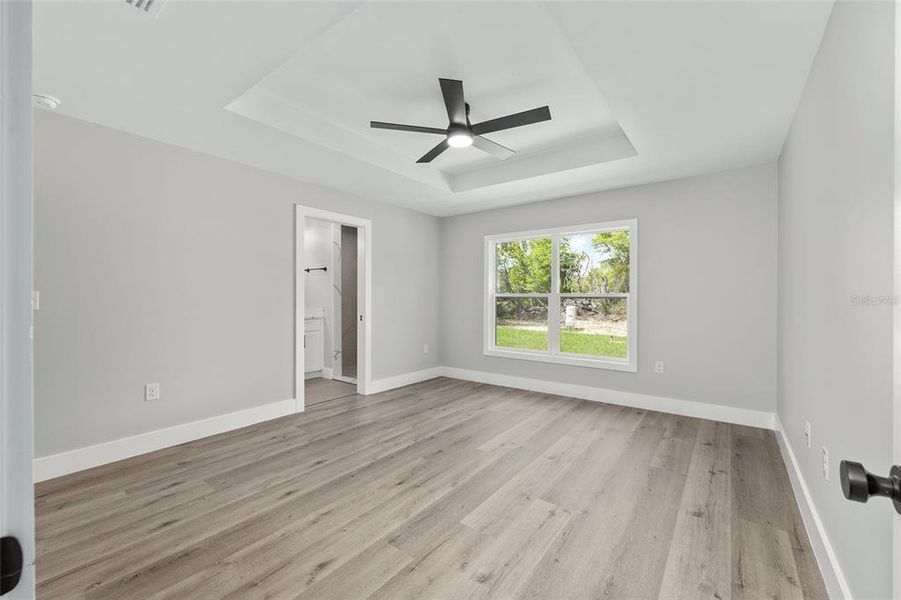 Spacious, unfurnished interior of a new home in , Ocklawaha (Image 38).