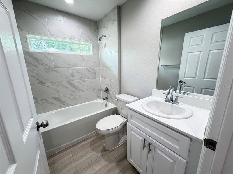 Furnished interior view inside a new home in , Ocala (Image 5).