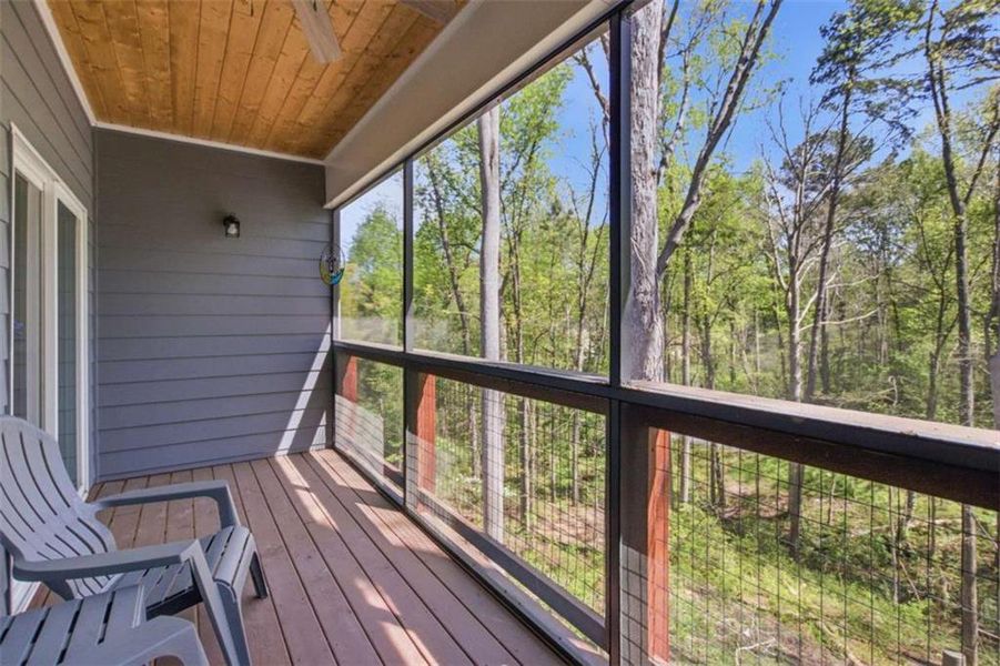 Exterior details and patio area of a home in , Clarkesville (Image 4).